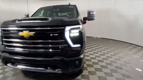 New 2025 Chevrolet Silverado 3500 LT w/ Z71 Chrome Sport Edition image 5