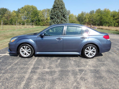 Used 2013 Subaru Legacy 2.5i Premium w/ All-Weather Pkg image 9