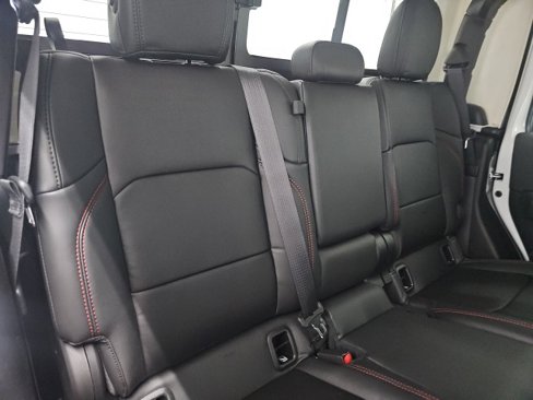 New 2025 Jeep Gladiator Rubicon w/ Safety Group image 17
