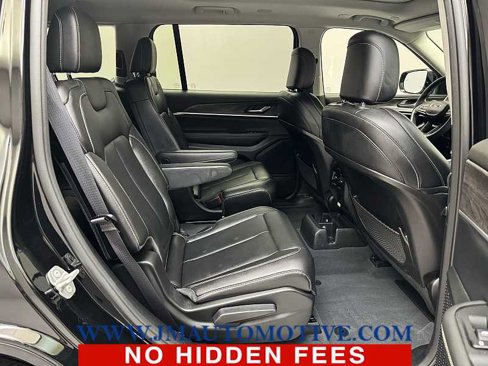Used 2023 Jeep Grand Cherokee L Limited image 21