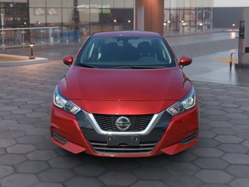 Used 2020 Nissan Versa SV image 10