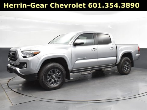 Used 2023 Toyota Tacoma SR5 image 3
