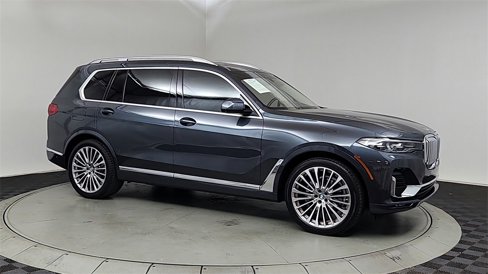 Used 2022 BMW X7 xDrive40i w/ Parking Assistance Package image 1