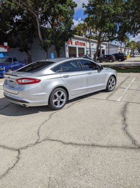 Used 2013 Ford Fusion SE image 4