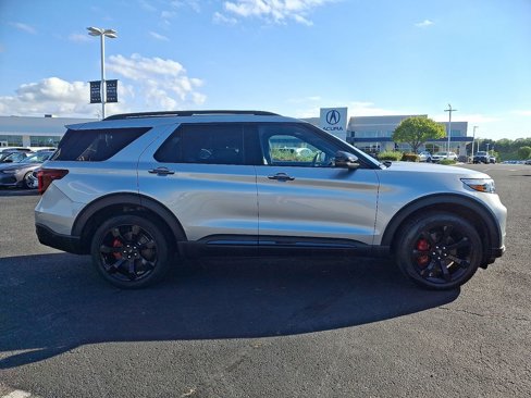 Used 2020 Ford Explorer ST w/ ST Street Pack image 7