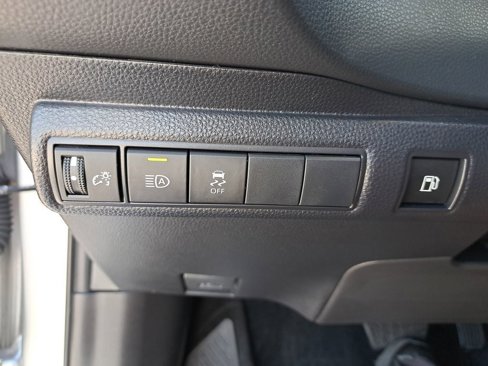 Used 2023 Toyota Corolla LE image 28
