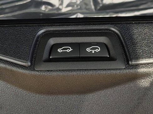 New 2026 BMW X5 xDrive50e w/ M Sport Package image 10