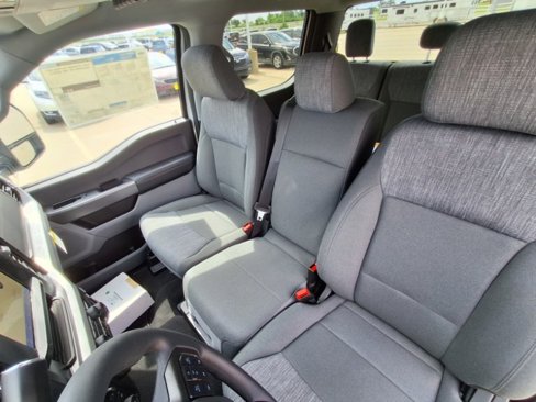 New 2025 Ford F550 4x4 Crew Cab image 11