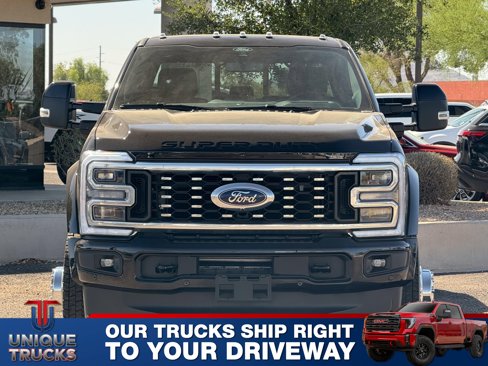 Used 2025 Ford F450 Platinum w/ Camper Package image 2