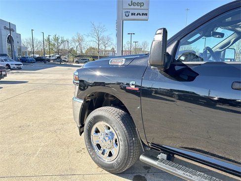New 2025 RAM 2500 Tradesman image 25
