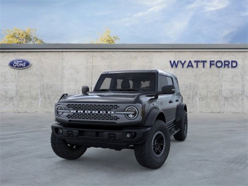 New 2025 Ford Bronco Badlands image 2