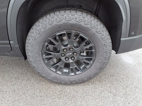 New 2025 Chevrolet Traverse Z71 w/ Enhanced Driving Package image 11