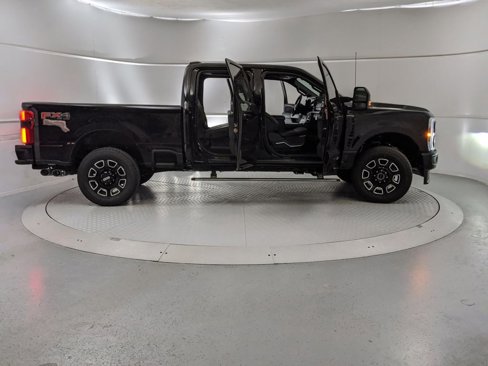 New 2026 Ford F250 Platinum image 9