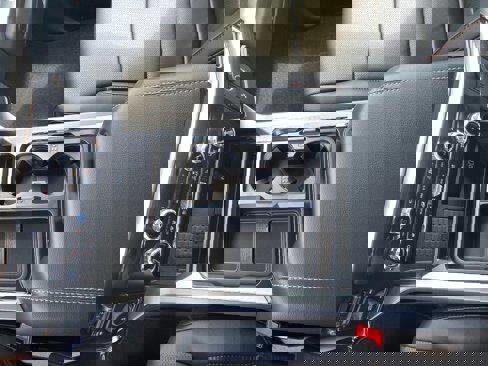 New 2025 Ford F350 Lariat image 34