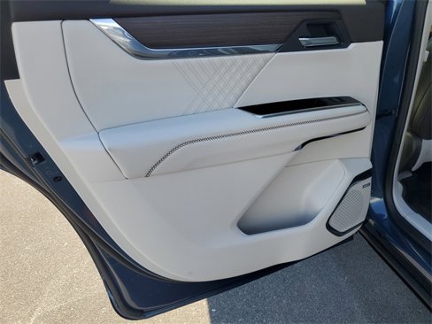 New 2026 GMC Acadia Denali w/ Super Cruise Package image 24