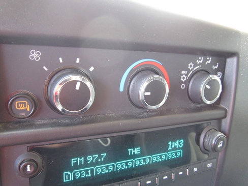Used 2023 Chevrolet Express 2500 w/ Driver Convenience Package image 14