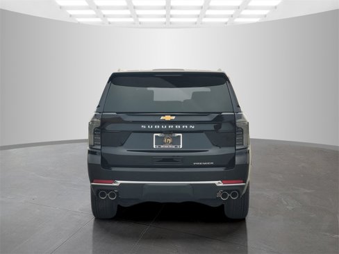 New 2026 Chevrolet Suburban Premier image 5