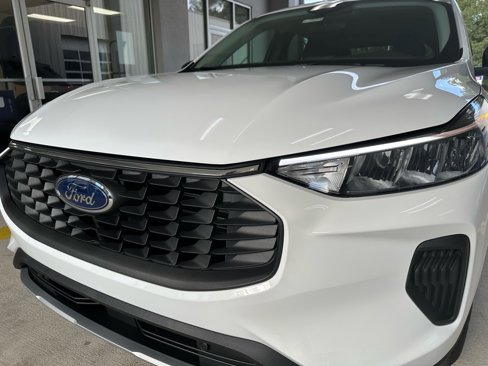New 2026 Ford Escape Active image 1