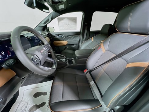 New 2025 GMC Canyon AT4 image 17