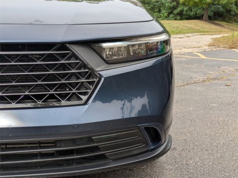 Used 2023 Honda Accord EX image 9