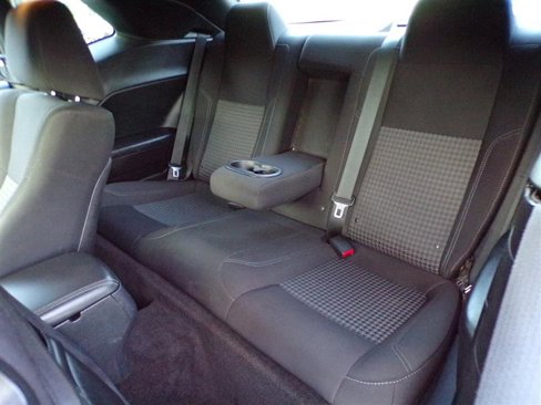 Used 2016 Dodge Challenger SXT image 22