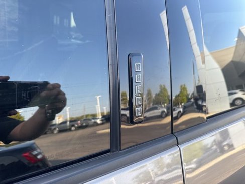 Used 2019 Ford F150 Lariat w/ Equipment Group 502A Luxury image 13