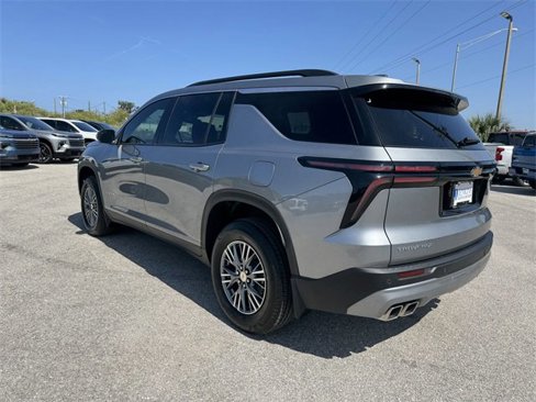 New 2025 Chevrolet Traverse LT w/ Driver Confidence Package image 6