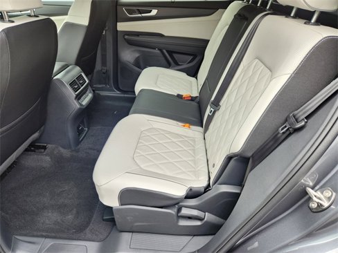 New 2025 Volkswagen Atlas Cross Sport SEL Premium R-Line image 29