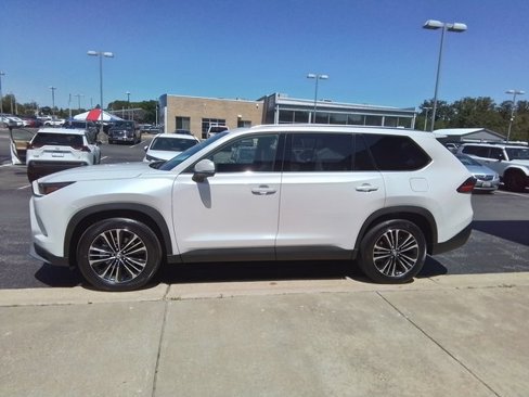 New 2025 Toyota Grand Highlander AWD Hybrid image 4