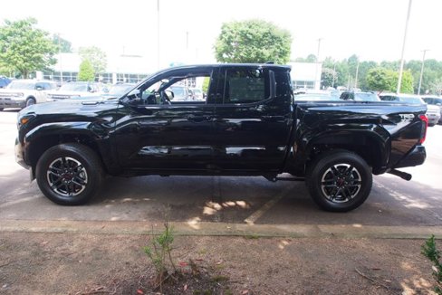 Used 2025 Toyota Tacoma TRD Sport image 4