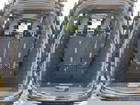 New 2025 Chrysler Pacifica Limited image 30