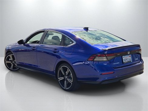 Used 2025 Honda Accord Sport image 6