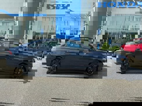 New 2025 Honda Accord SE image 2