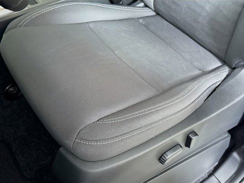 Used 2022 Nissan Frontier SV image 20
