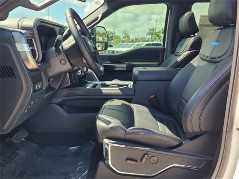 New 2025 Ford F250 Platinum image 12