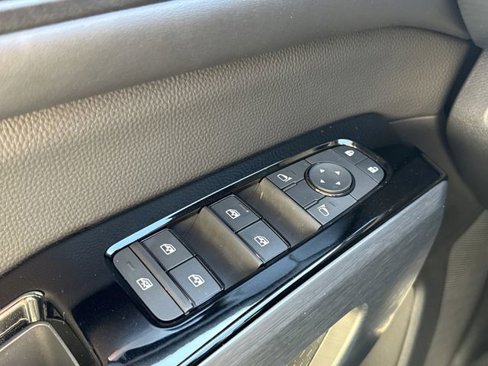 New 2025 Nissan Pathfinder SL image 28