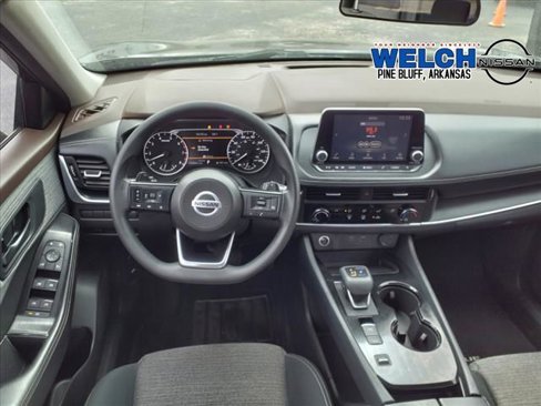 Used 2021 Nissan Rogue S image 9