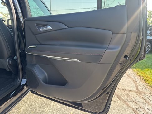 New 2026 Chevrolet Traverse Z71 w/ Driver Confidence Package image 21
