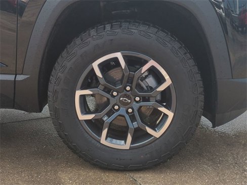 New 2026 Chevrolet Equinox ACTIV w/ Convenience Package III image 12