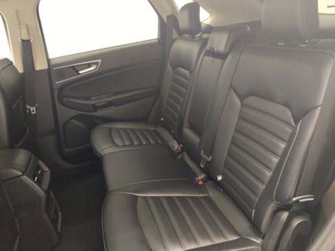Used 2023 Ford Edge SEL image 18