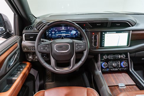 Used 2024 GMC Yukon Denali Ultimate image 12