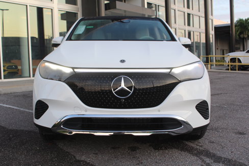 New 2026 Mercedes-Benz EQE 320 4MATIC SUV image 10
