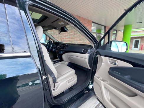 Used 2020 Honda Pilot Touring image 22