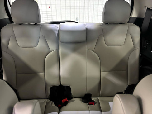 Used 2021 Kia Telluride EX w/ EX Premium Package image 12