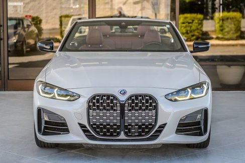 Used 2022 BMW M440i Convertible w/ Premium Package image 7