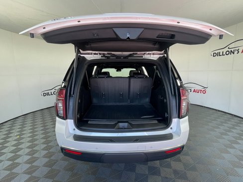 Used 2023 Chevrolet Suburban High Country image 6