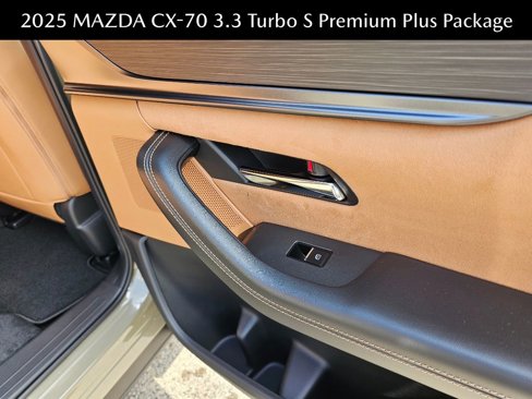 New 2025 MAZDA CX-70 3.3 Turbo S w/ Premium Plus image 16