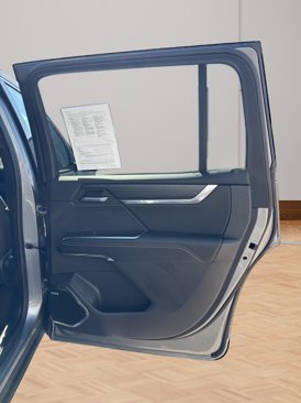 Used 2025 GMC Acadia Elevation image 28