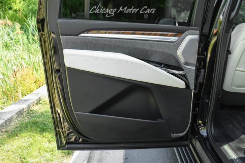 Used 2025 Cadillac Escalade ESV Sport Platinum w/ LPO, Floor Liner Package image 40