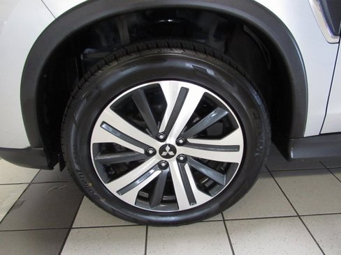 Used 2024 Mitsubishi Outlander Sport SE image 16